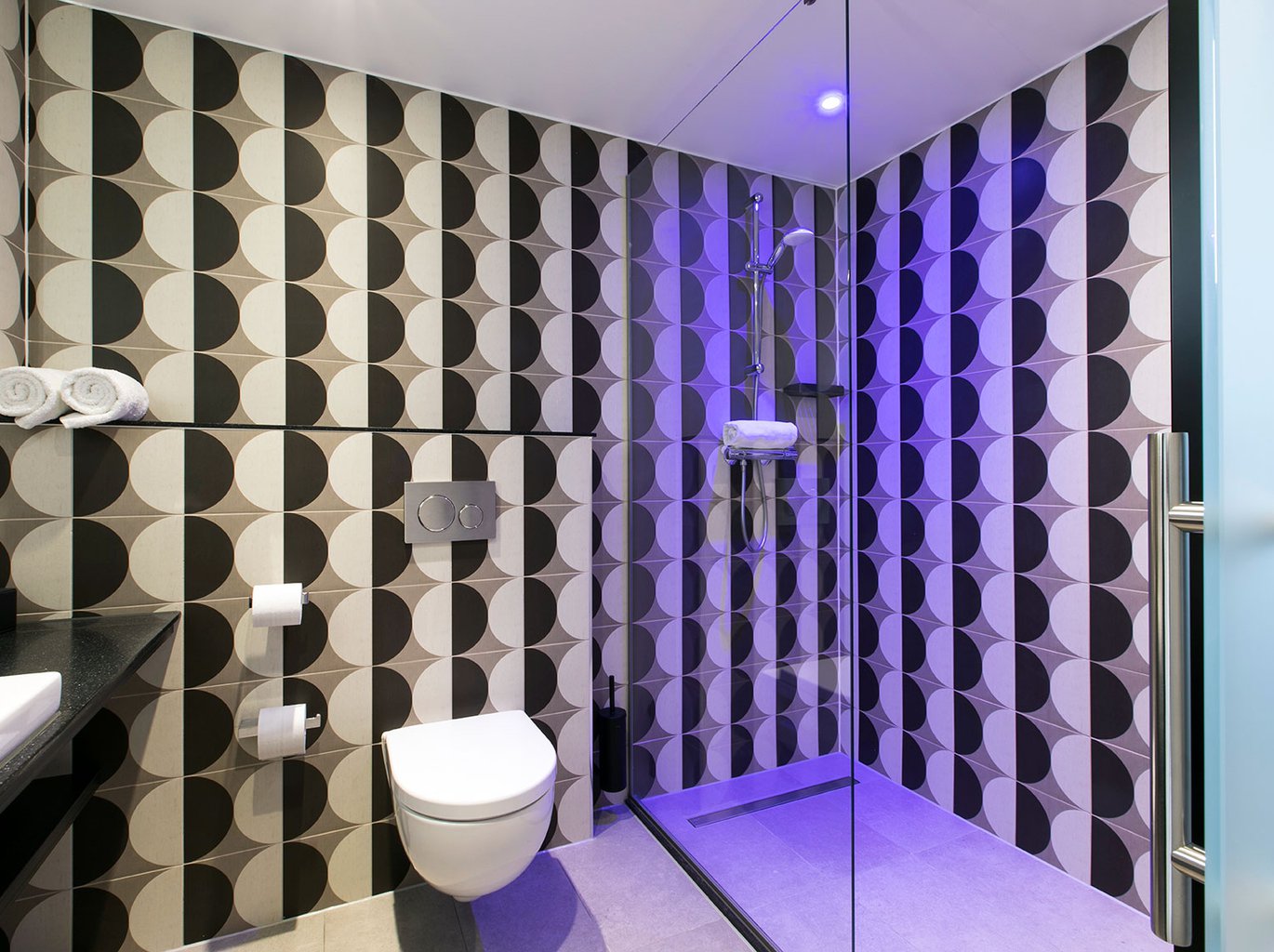 EH---SAVOY-HOTEL-ROTTERDAM---BADKAMER---1.jpg