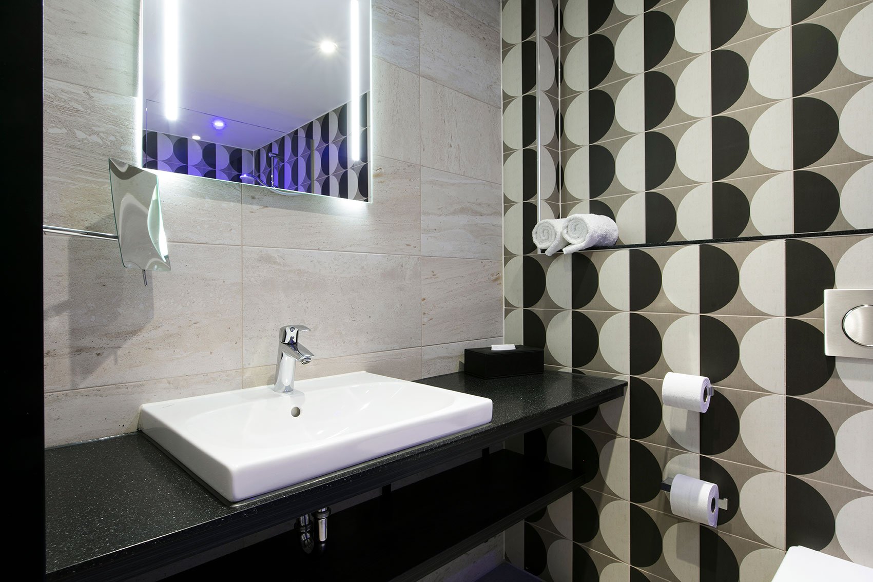 EH---SAVOY-HOTEL-ROTTERDAM---BADKAMER---3.jpg