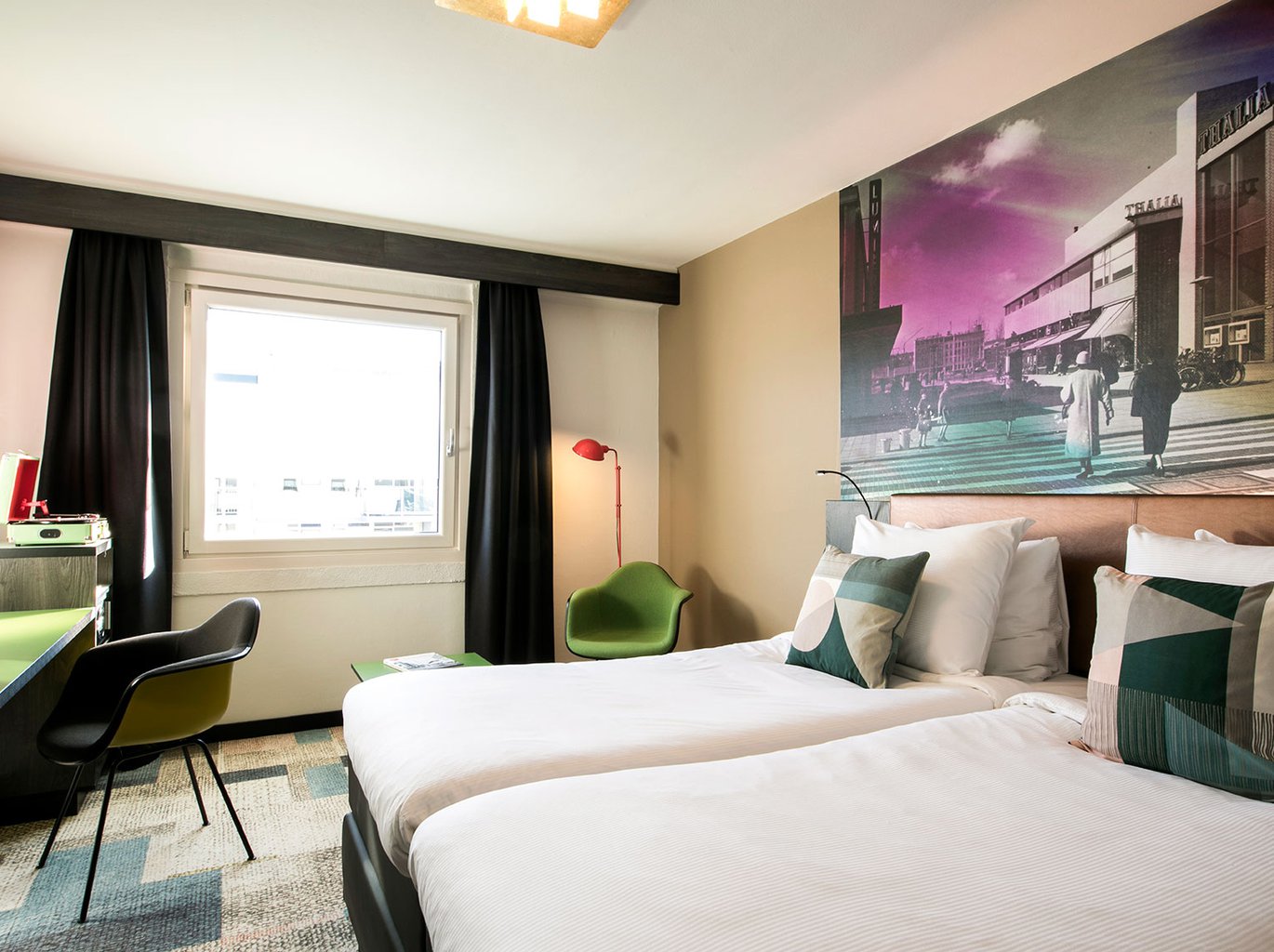 EH---SAVOY-HOTEL-ROTTERDAM---TWIN---3.jpg